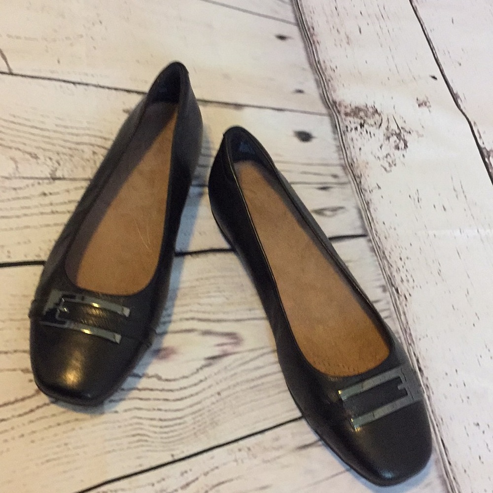 Clarks Artisan Shoes size 9 1/2